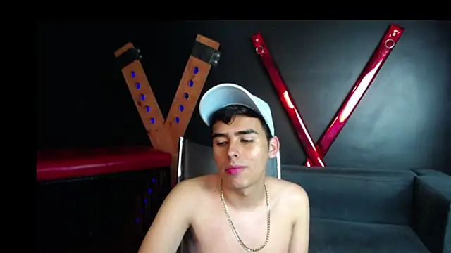 Snapshot of Matthewlodge chatting on October 26, 2025, 3:23 am Matthewlodge online show from October 26, 2025, 3:23 am