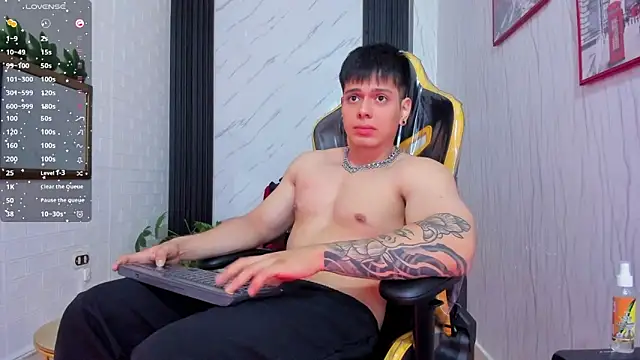 Snapshot of xKevyn chatting on September 29, 2025, 12:32 pm xKevyn online show from September 29, 2025, 12:32 pm