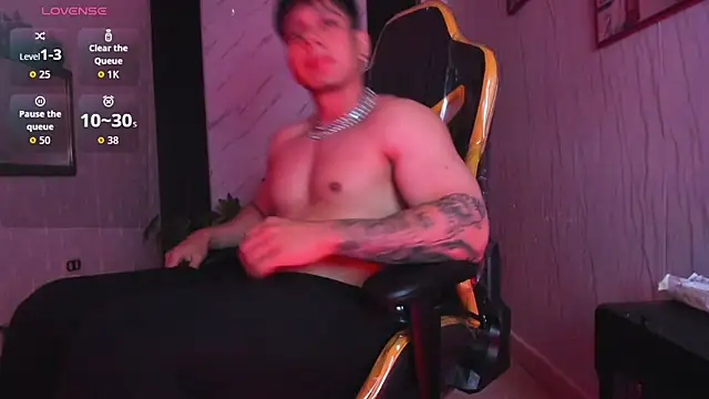 Snapshot of xKevyn chatting on October 2, 2025, 12:23 pm xKevyn online show from October 2, 2025, 12:23 pm