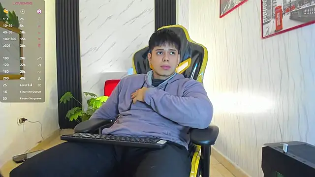 Snapshot of xKevyn chatting on November 21, 2025, 12:26 pm xKevyn online show from November 21, 2025, 12:26 pm