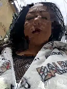 Snapshot of Misshot_01 chatting on October 17, 2025, 6:43 pm Misshot 01 online show from October 17, 2025, 6:43 pm