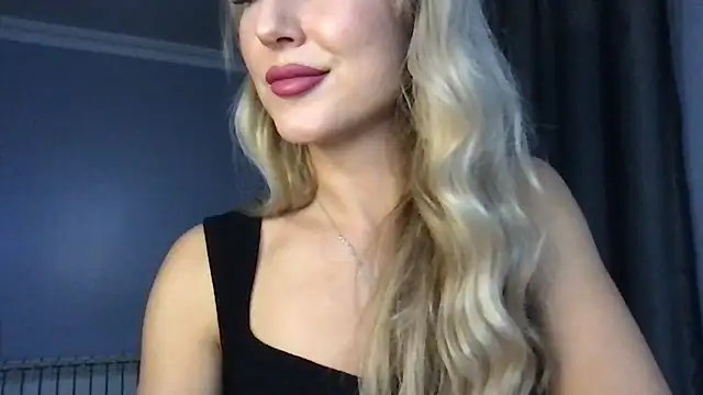 Pyrelissa online show from December 1, 2025, 6:24 pm