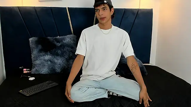 Snapshot of maicol_cum23 chatting on September 10, 2025, 1:33 pm maicol cum23 online show from September 10, 2025, 1:33 pm