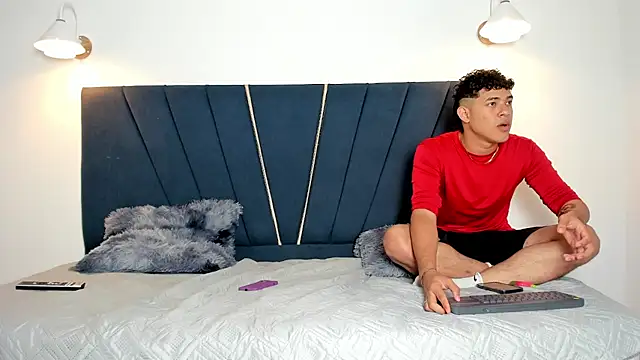 Snapshot of maicol_cum23 chatting on November 12, 2025, 1:28 am maicol cum23 online show from November 12, 2025, 1:28 am