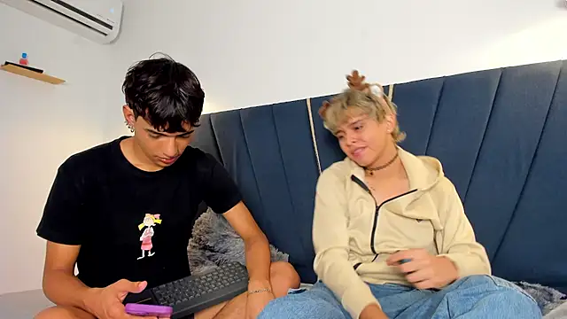 Snapshot of maicol_cum23 chatting on November 25, 2025, 4:18 pm maicol cum23 online show from November 25, 2025, 4:18 pm