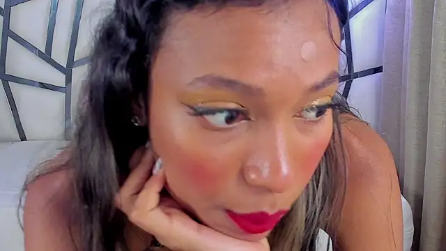 Snapshot of Susanna_Cute chatting on December 13, 2025, 8:25 pm Susanna Cute online show from December 13, 2025, 8:25 pm