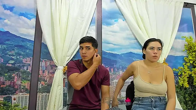 Sarahwalkerr online show from November 30, 2025, 2:32 pm