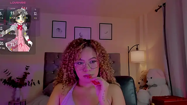 OxanaFedorova1- online show from December 16, 2025, 2:33 pm