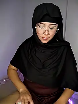 rhizanthella  online show from September 14, 2025, 6:40 pm