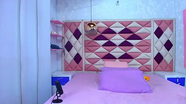 Snapshot of abbyrouss_ chatting on September 12, 2025, 3:06 am abbyrouss online show from September 12, 2025, 3:06 am