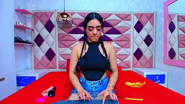 Snapshot of abbyrouss_ chatting on September 14, 2025, 3:05 am abbyrouss online show from September 14, 2025, 3:05 am