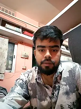 soniriyaa010101 online show from November 28, 2025, 8:22 pm