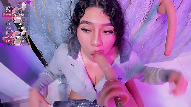 Snapshot of mia_cataleiya chatting on November 15, 2025, 4:14 pm mia cataleiya online show from November 15, 2025, 4:14 pm