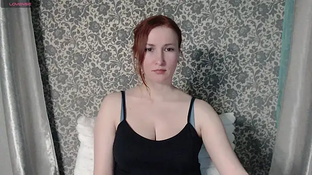 Snapshot of LesanaMagic chatting on February 7, 2025, 8:31 pm LesanaMagic online show from February 7, 2025, 8:31 pm