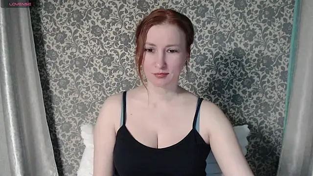 Snapshot of LesanaMagic chatting on February 9, 2025, 7:41 pm LesanaMagic online show from February 9, 2025, 7:41 pm