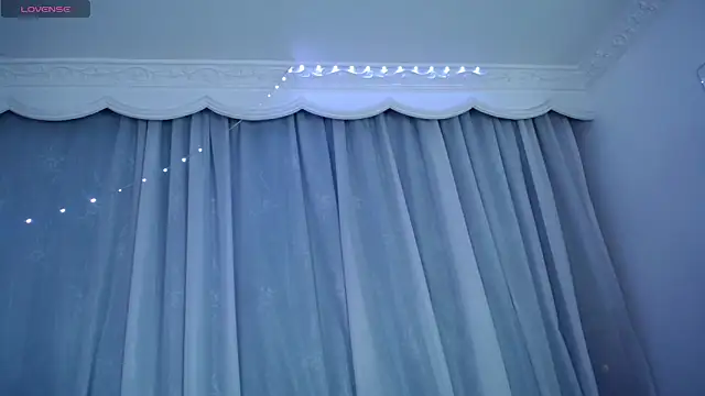 Snapshot of alahia_sw chatting on October 3, 2025, 3:47 am alahia sw online show from October 3, 2025, 3:47 am