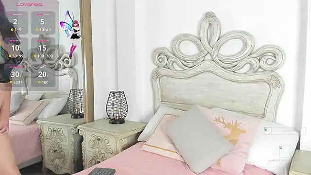 Snapshot of michell_blakke chatting on November 27, 2025, 11:34 am michell blakke online show from November 27, 2025, 11:34 am