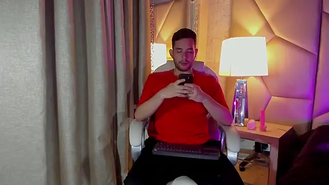 Snapshot of matti_de_lucaa chatting on September 18, 2025, 5:37 pm matti de lucaa online show from September 18, 2025, 5:37 pm