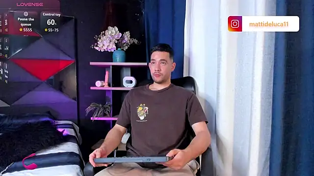 Snapshot of matti_de_lucaa chatting on October 16, 2025, 5:47 pm matti de lucaa online show from October 16, 2025, 5:47 pm