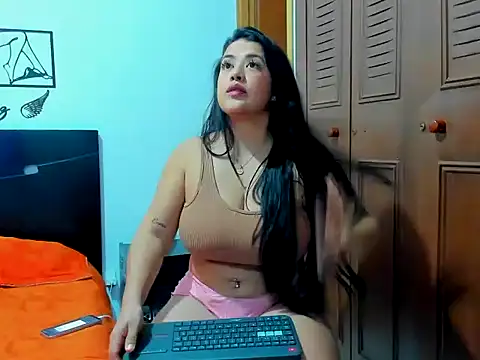 Allison 21  online show from September 25, 2025, 2:04 am