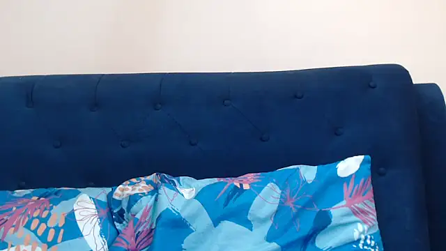 MabellSun online show from November 20, 2025, 7:24 pm