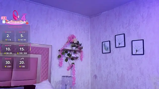 Snapshot of RobinBennett chatting on November 21, 2025, 12:04 pm RobinBennett online show from November 21, 2025, 12:04 pm