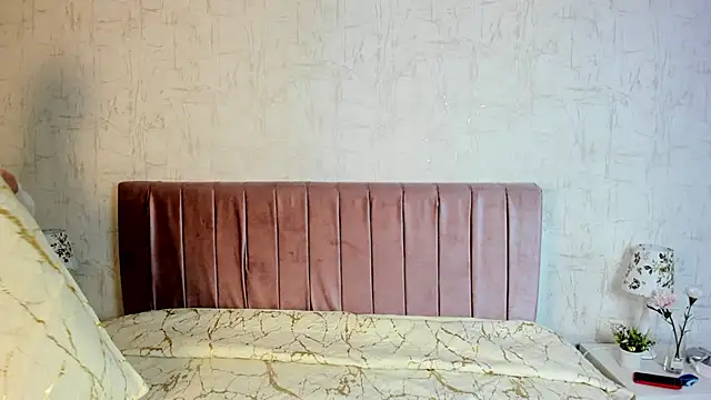 Snapshot of RobinBennett chatting on November 23, 2025, 2:22 am RobinBennett online show from November 23, 2025, 2:22 am