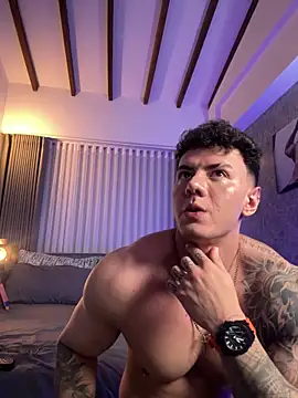 Snapshot of Thomas_Falcon chatting on October 3, 2025, 11:35 pm Thomas Falcon online show from October 3, 2025, 11:35 pm