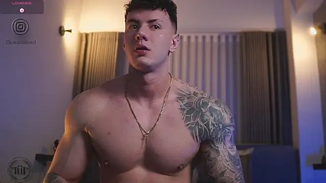 Snapshot of Thomas_Falcon chatting on November 2, 2025, 1:19 am Thomas Falcon online show from November 2, 2025, 1:19 am