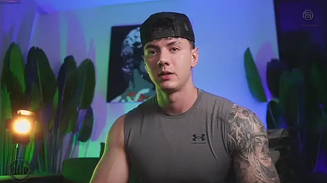 Snapshot of Thomas_Falcon chatting on December 5, 2025, 12:08 am Thomas Falcon online show from December 5, 2025, 12:08 am