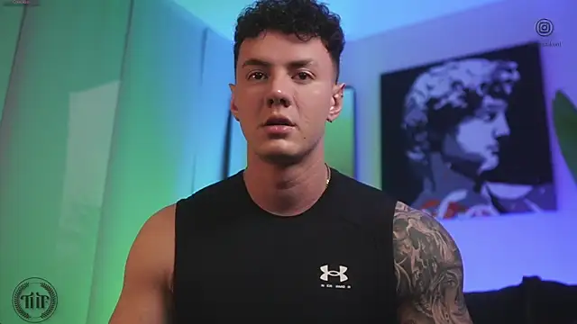 Snapshot of Thomas_Falcon chatting on December 15, 2025, 10:58 pm Thomas Falcon online show from December 15, 2025, 10:58 pm