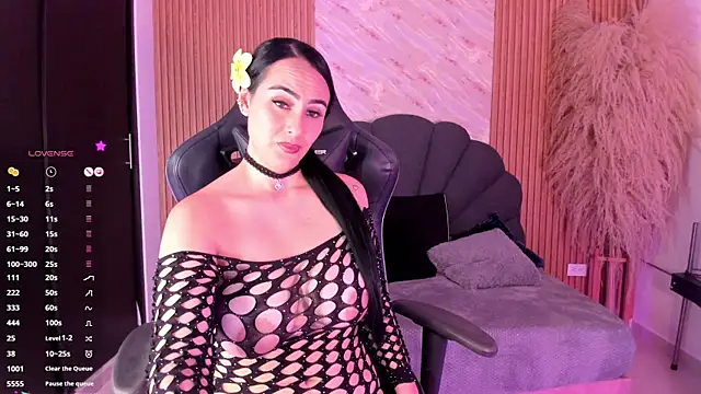 Snapshot of ashly_moonn chatting on October 10, 2025, 2:38 pm ashly moonn online show from October 10, 2025, 2:38 pm