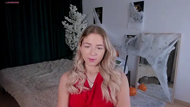 Snapshot of Susan_Mimi chatting on October 29, 2025, 3:53 am Susan Mimi online show from October 29, 2025, 3:53 am