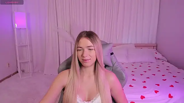 Snapshot of Susan_Mimi chatting on November 10, 2025, 4:22 am Susan Mimi online show from November 10, 2025, 4:22 am