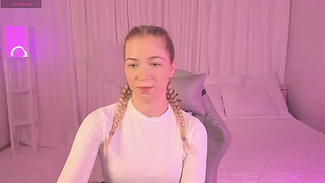 Snapshot of Susan_Mimi chatting on December 3, 2025, 3:47 am Susan Mimi online show from December 3, 2025, 3:47 am