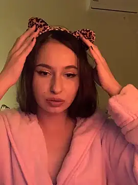 SunnyDane online show from October 29, 2025, 1:41 am