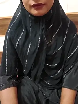 Snapshot of Itz_Mayra_ chatting on October 8, 2025, 5:38 am Itz Mayra online show from October 8, 2025, 5:38 am