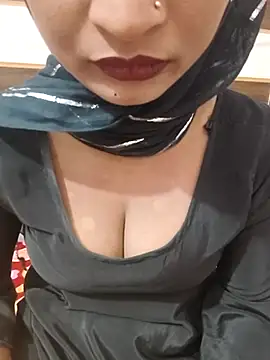 Snapshot of Itz_Mayra_ chatting on October 16, 2025, 6:03 am Itz Mayra online show from October 16, 2025, 6:03 am