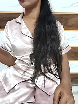 Snapshot of Itz_Mayra_ chatting on October 25, 2025, 8:00 am Itz Mayra online show from October 25, 2025, 8:00 am