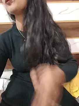 Snapshot of Itz_Mayra_ chatting on November 11, 2025, 5:18 am Itz Mayra online show from November 11, 2025, 5:18 am