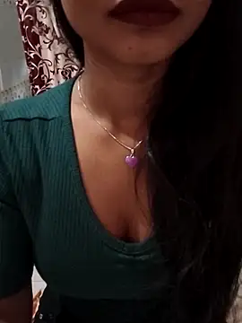 Snapshot of Itz_Mayra_ chatting on November 13, 2025, 7:29 am Itz Mayra online show from November 13, 2025, 7:29 am