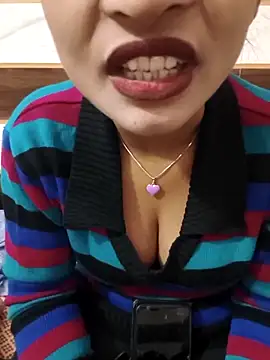 Snapshot of Itz_Mayra_ chatting on November 18, 2025, 6:07 am Itz Mayra online show from November 18, 2025, 6:07 am