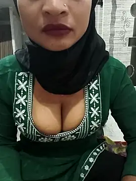 Snapshot of Itz_Mayra_ chatting on November 22, 2025, 8:52 pm Itz Mayra online show from November 22, 2025, 8:52 pm