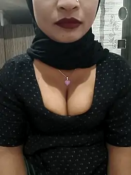 Snapshot of Itz_Mayra_ chatting on December 3, 2025, 9:07 am Itz Mayra online show from December 3, 2025, 9:07 am