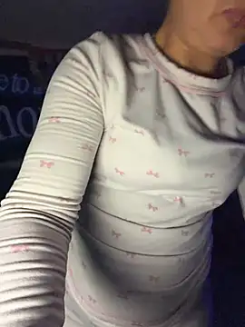 shortywidaphatty online show from November 18, 2025, 11:36 am