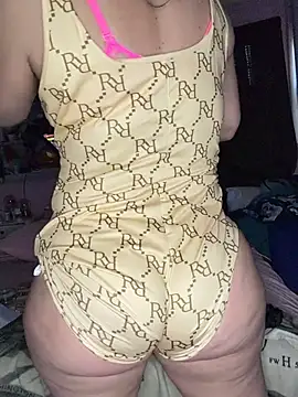 shortywidaphatty online show from December 3, 2025, 6:28 pm