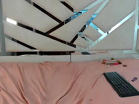 Snapshot of Kimberly_TaylorX chatting on December 1, 2025, 9:09 pm Kimberly TaylorX online show from December 1, 2025, 9:09 pm