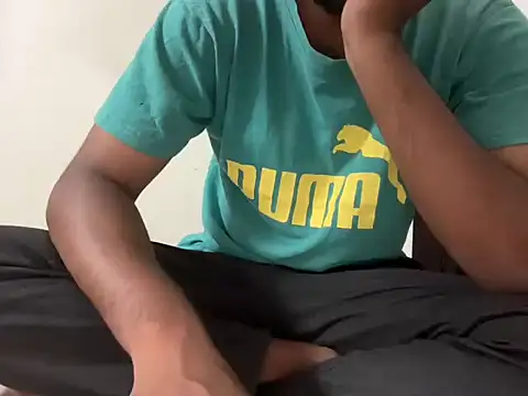 Snapshot of bossyjuicy chatting on September 22, 2025, 12:29 pm bossyjuicy online show from September 22, 2025, 12:29 pm