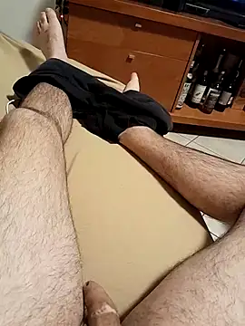 Snapshot of Ara29 chatting on November 23, 2025, 7:02 pm Ara29 online show from November 23, 2025, 7:02 pm