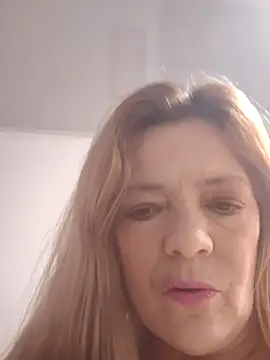 Snapshot of Casandra_Cruz chatting on September 26, 2025, 1:04 pm Casandra Cruz online show from September 26, 2025, 1:04 pm